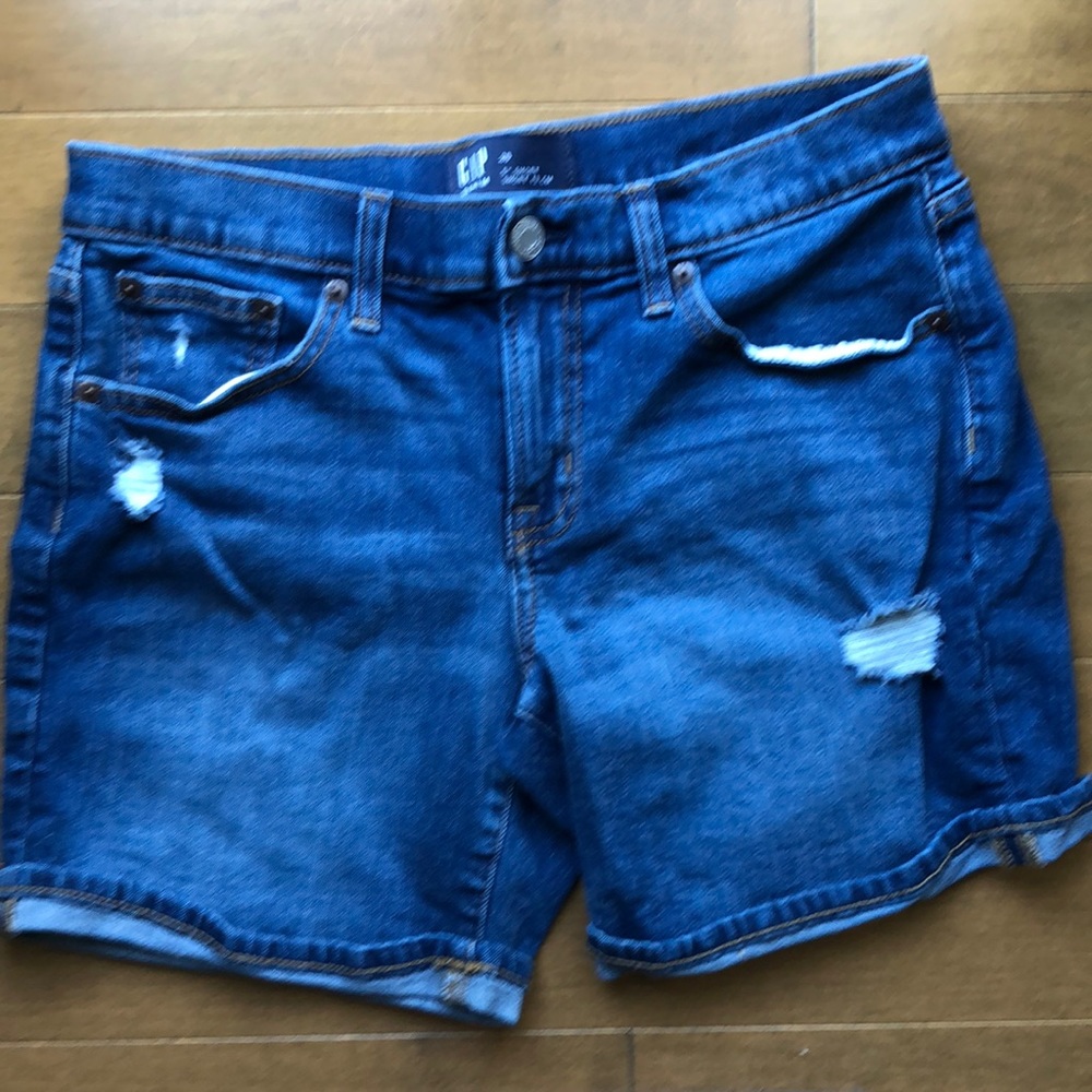 Gap denim 5” short - size 26 like new